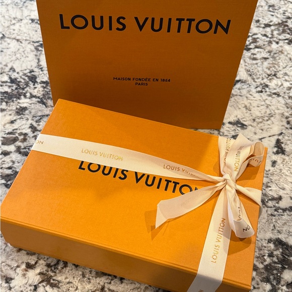 Louis Vuitton Monogram Vanity Case PM - Picture 3 of 7